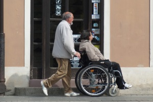 Misure di sostegno per disabili e anziani